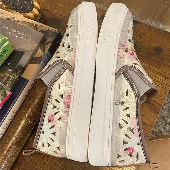 L’ Artiste Spring Step Women's Floral Slip-On Shoes - Multicolor size 8.5 - Picture 4 of 5